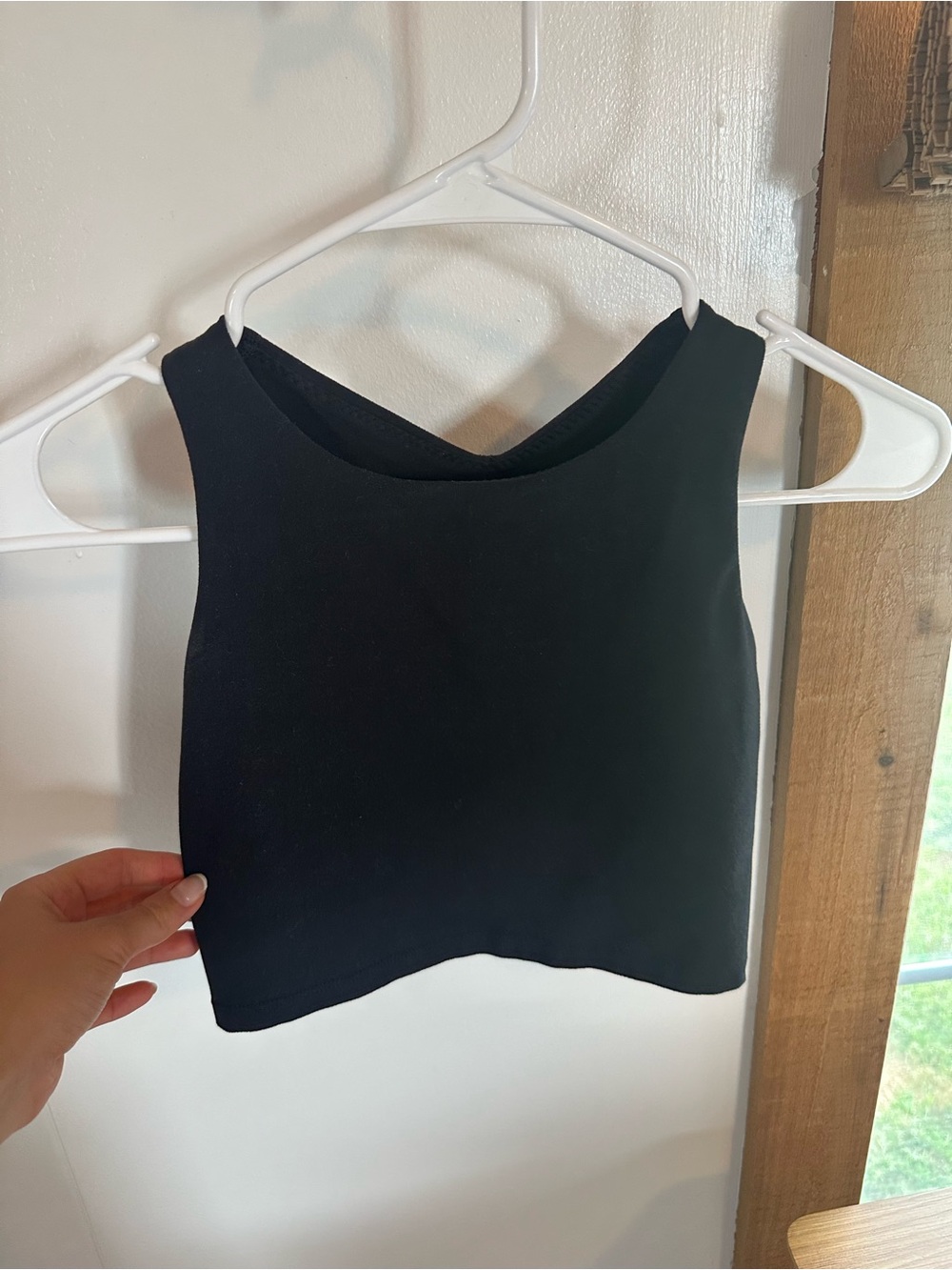 Women's Black Cropped Tank Top - Sleek Minimal Crop